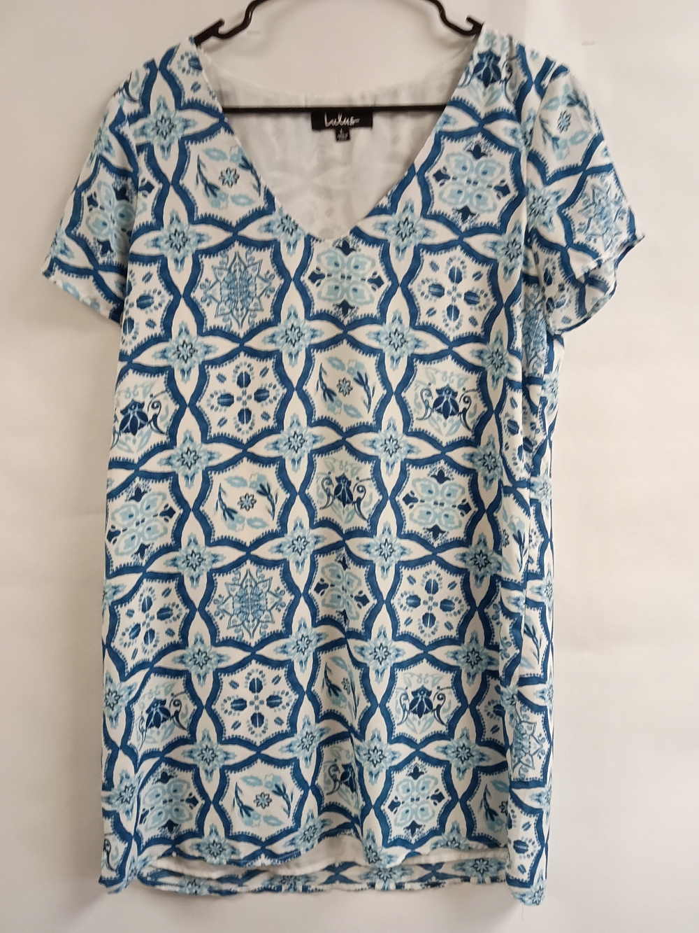 Lulu's Blue and White Tile-Print V-Neck Mini Dress
